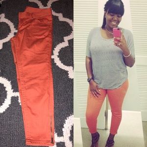 American Rag Ankle Jeans w/ Zipper - Worn Once